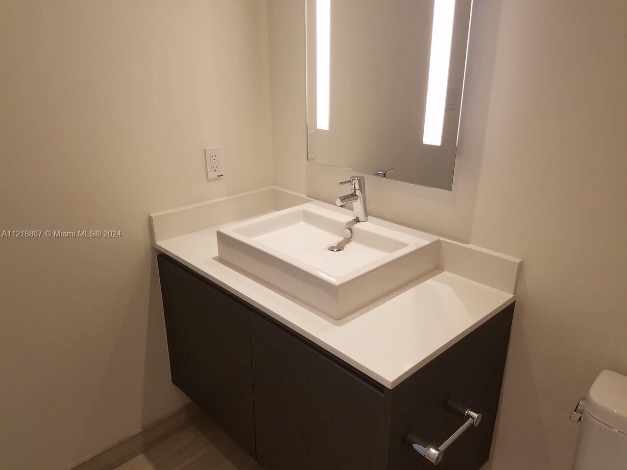 1451 Brickell Ave, Unit 1206, Miami, FL 33131 Photo