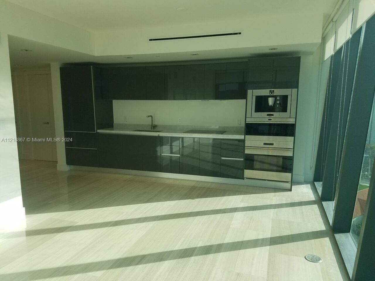 1451 Brickell Ave, Unit 1206, Miami, FL 33131 Photo