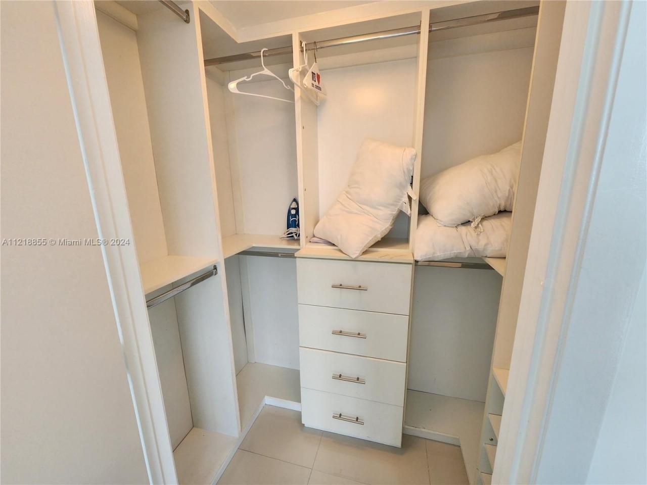 485 Brickell Ave, Unit 2504, Miami, FL 33131 Photo