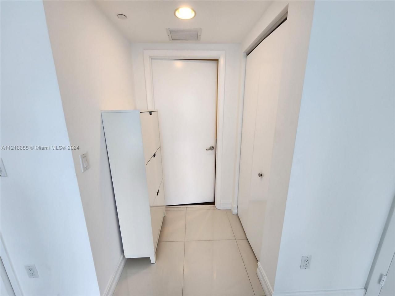 485 Brickell Ave, Unit 2504, Miami, FL 33131 Photo