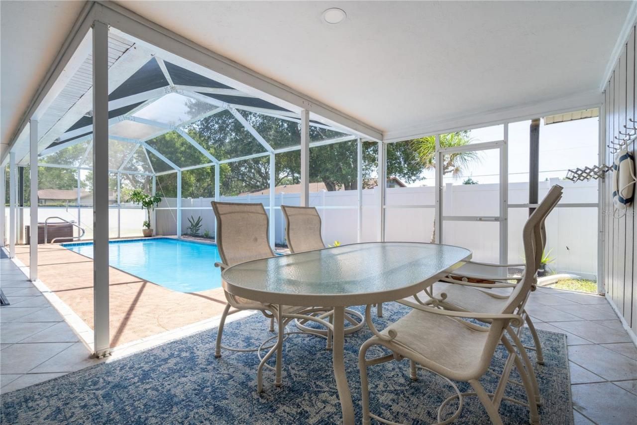 2140 Pinehurst Street, Sarasota, FL 34231 Photo