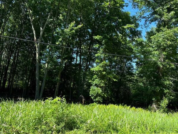 VL Kenmore Drive, South Bend, IN 46628