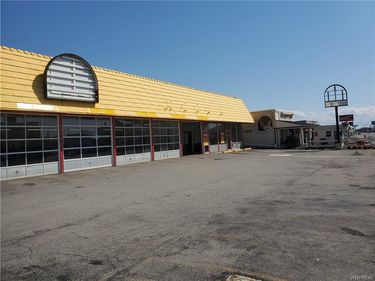 3373 Delaware Avenue, Buffalo, NY 14217