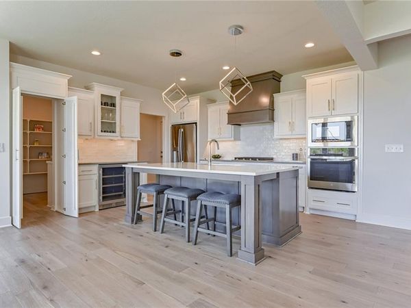 24331 W 126th Terrace, Olathe, KS 66061