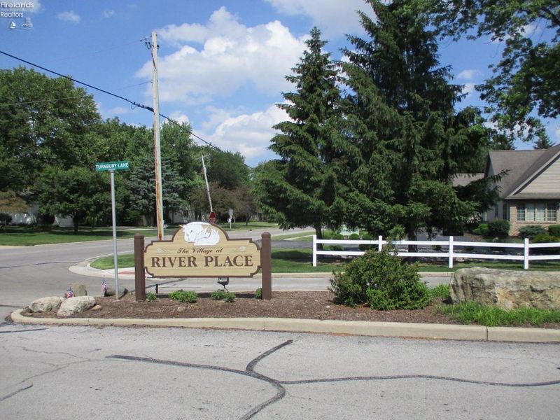 832 Turnbury Lane, Unit 28, Perrysburg, OH 43551 Photo 32