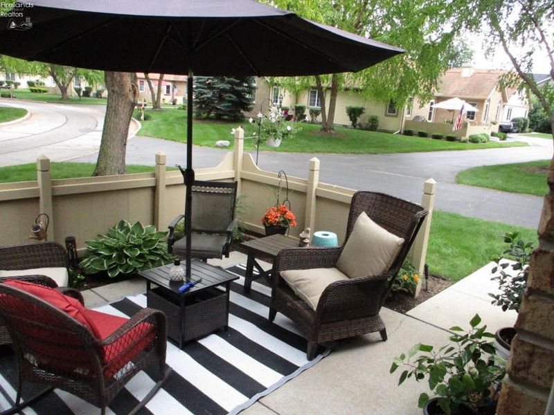 832 Turnbury Lane, Unit 28, Perrysburg, OH 43551 Photo 6