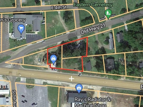 1176 E 3rd Street, Forest, MS 39074