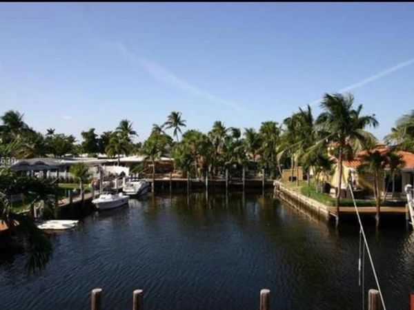 301 E Mcnab Road, Unit 103, Pompano Beach, FL 33060