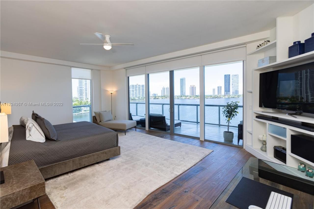 3300 NE 188th St, Unit 618, Aventura, FL 33180 Photo