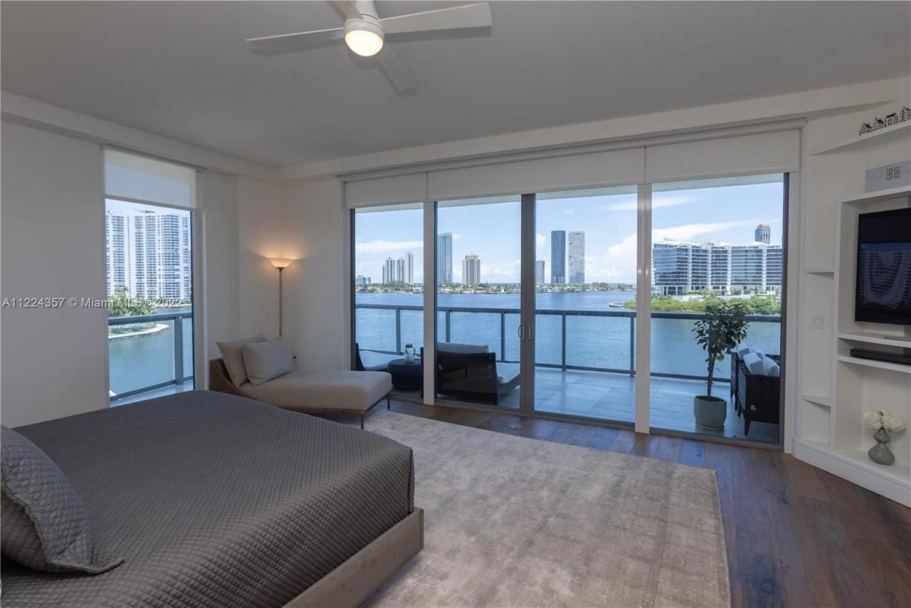 3300 NE 188th St, Unit 618, Aventura, FL 33180 Photo