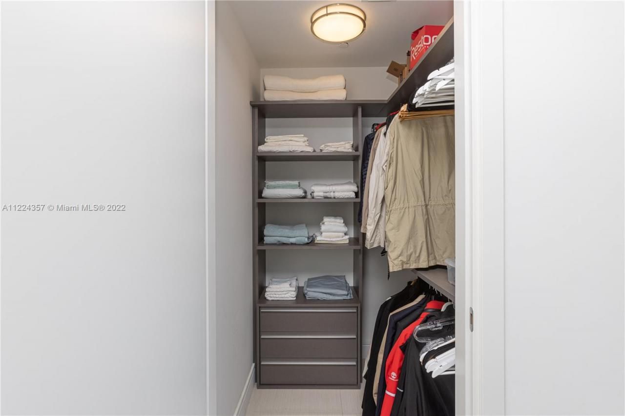 3300 NE 188th St, Unit 618, Aventura, FL 33180 Photo