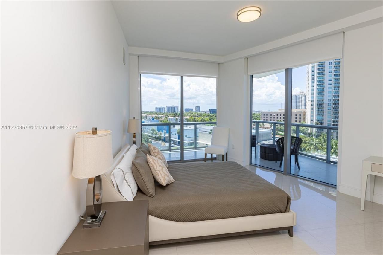 3300 NE 188th St, Unit 618, Aventura, FL 33180 Photo