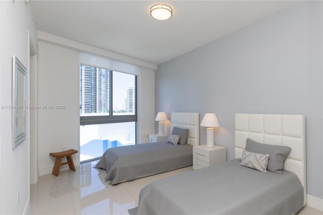 3300 NE 188th St, Unit 618, Aventura, FL 33180 Photo