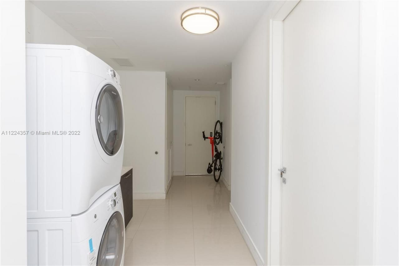 3300 NE 188th St, Unit 618, Aventura, FL 33180 Photo