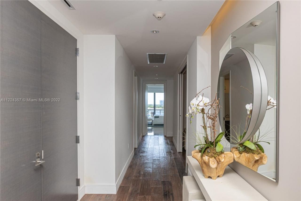 3300 NE 188th St, Unit 618, Aventura, FL 33180 Photo