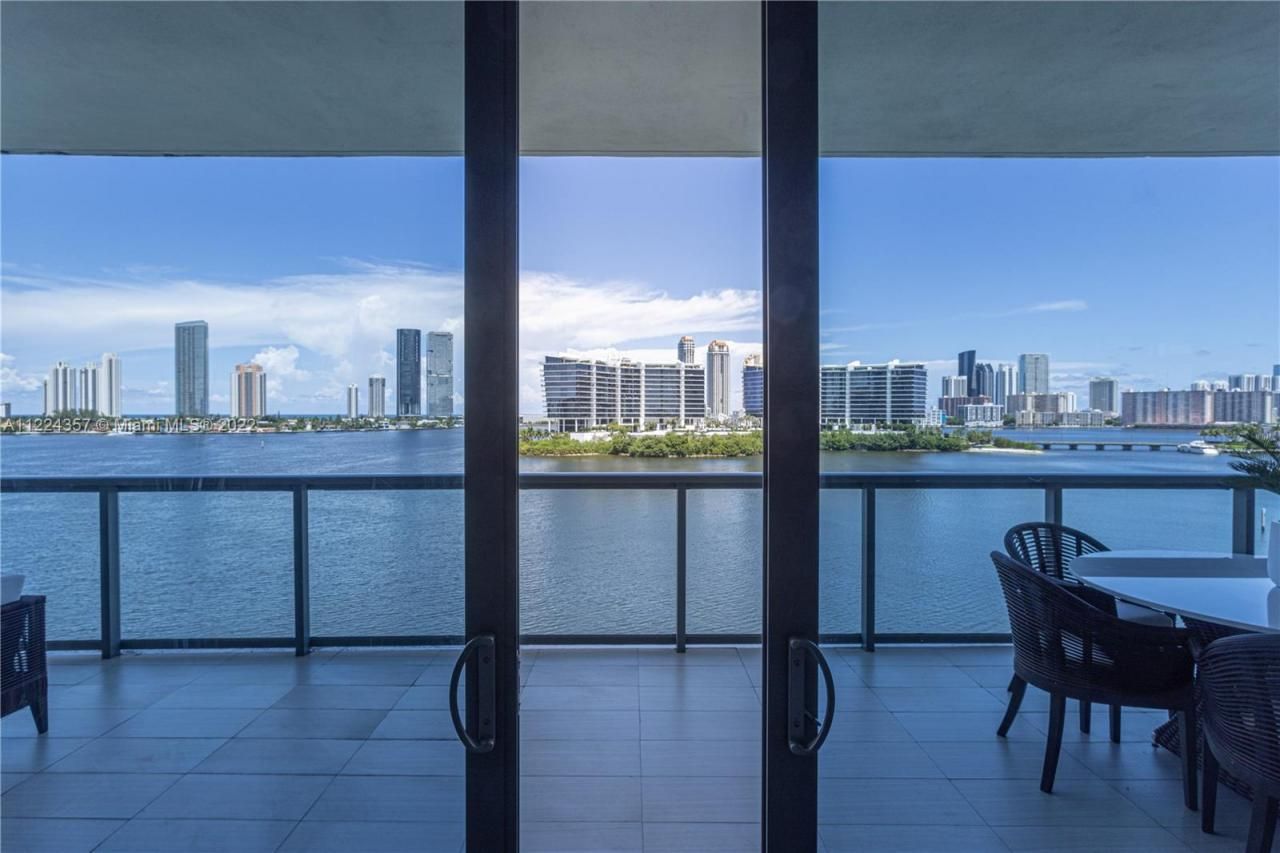 3300 NE 188th St, Unit 618, Aventura, FL 33180 Photo