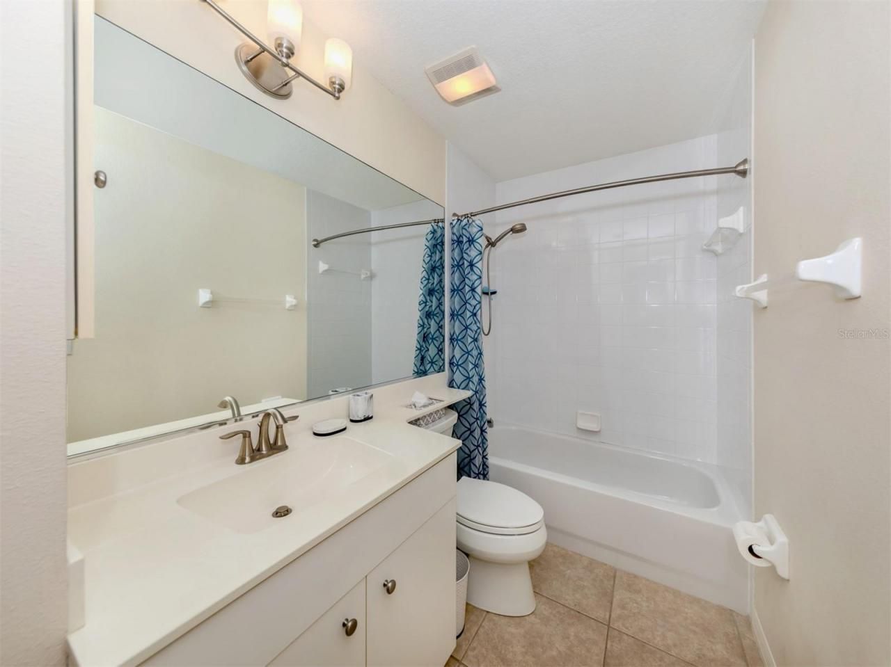 901 Addington Court, Unit 203, Venice, FL 34293 Photo