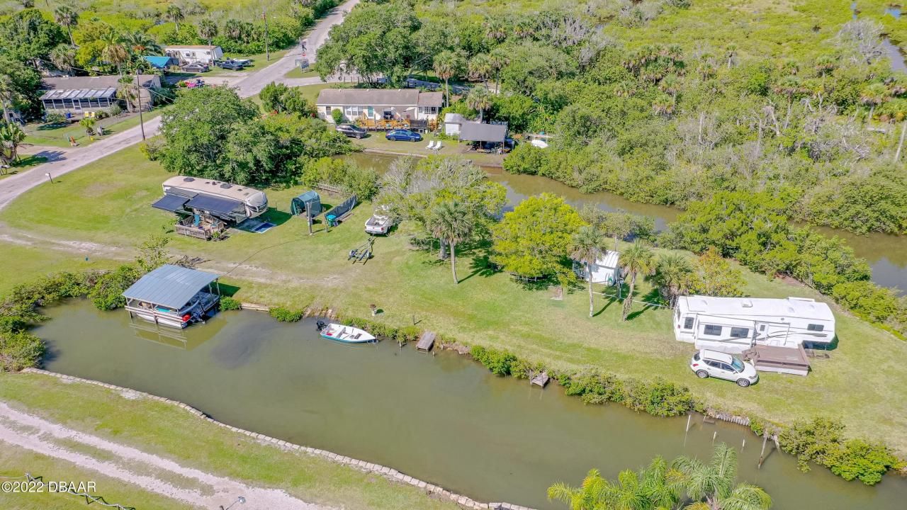 416 E Halifax Avenue, Oak Hill, FL 32759 Photo