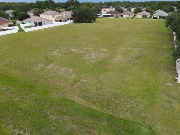 1035 NASHVILLE DRIVE, WESLEY CHAPEL, FL 33544