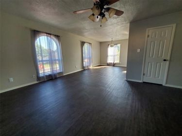 6016 Westridge Lane, Unit 402, Fort Worth, TX 76116