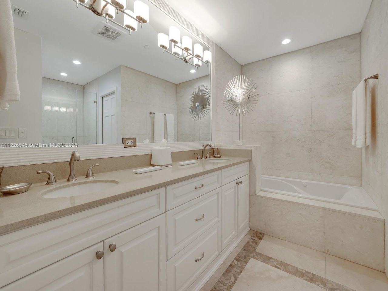 19126 Fisher Island Dr, Unit 19126, Miami Beach, FL 33109 Photo