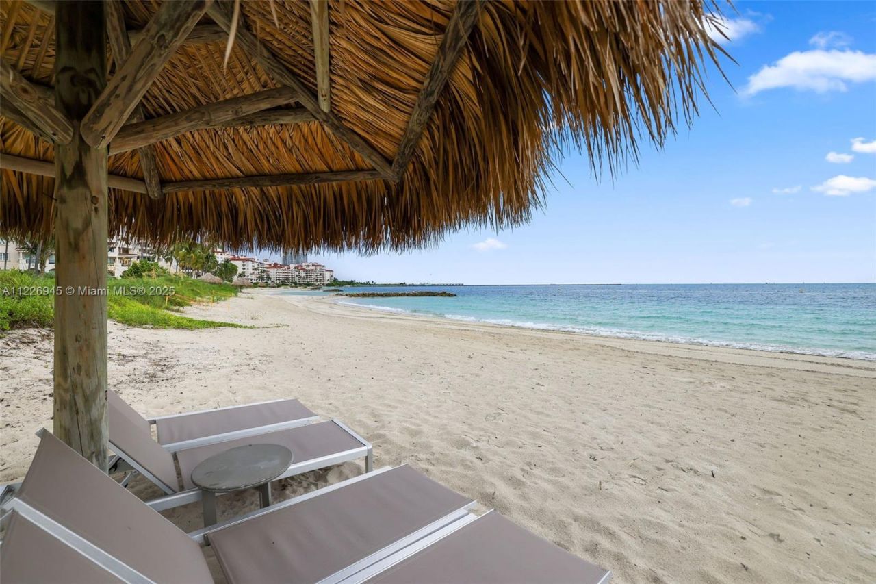 19126 Fisher Island Dr, Unit 19126, Miami Beach, FL 33109 Photo