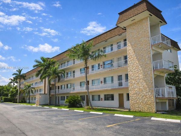 6289 Lear Dr, Unit 306, Lake Worth, FL 33462