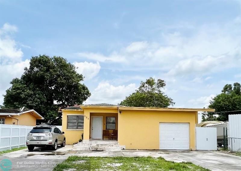 225 E 41st Street, Hialeah, FL 33013 Photo