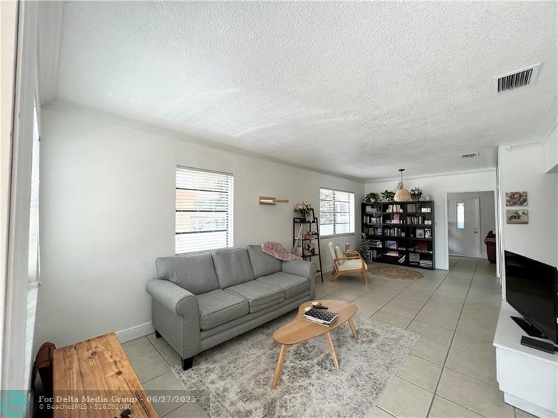 225 E 41st Street, Hialeah, FL 33013 Photo