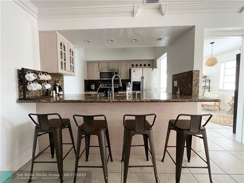 225 E 41st Street, Hialeah, FL 33013 Photo