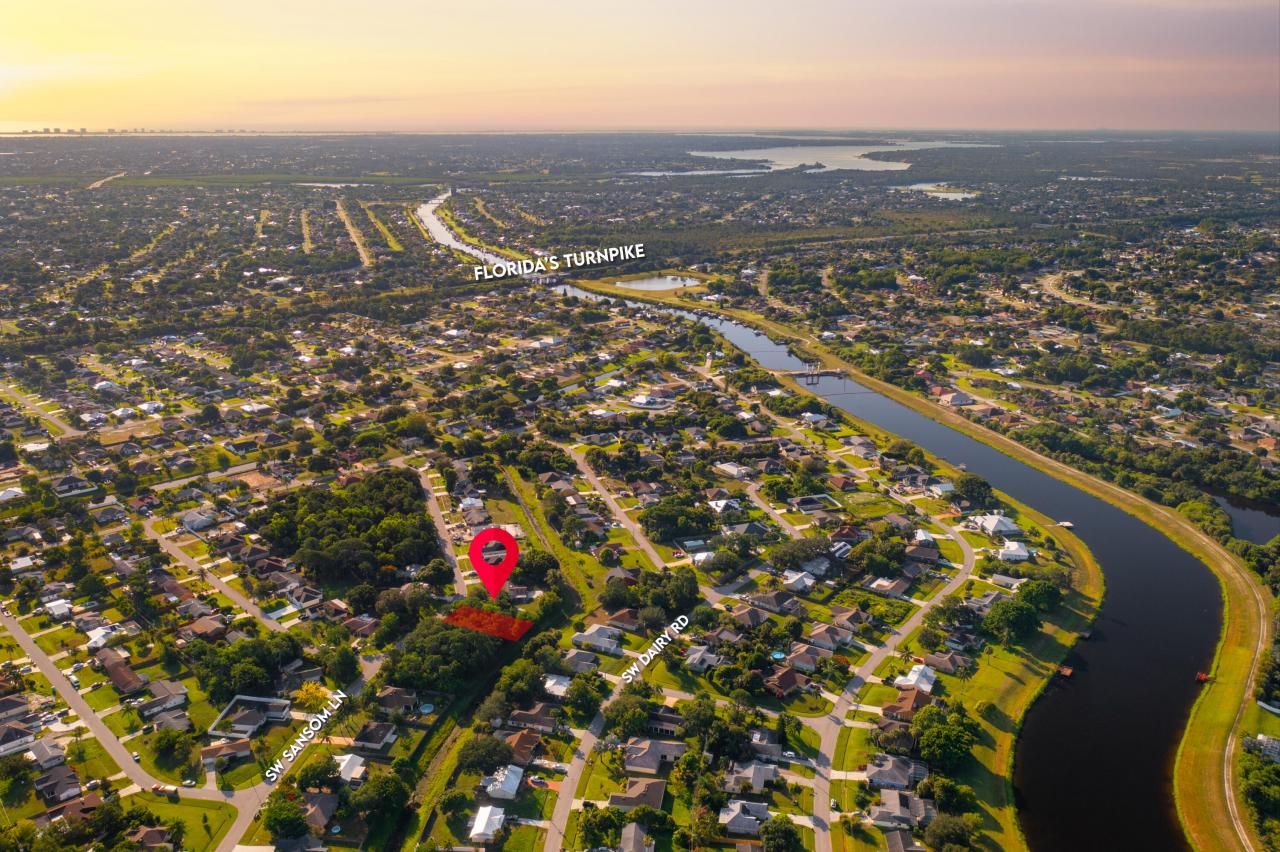 512 SW Sansom Lane, Port Saint Lucie, FL 34953 Photo