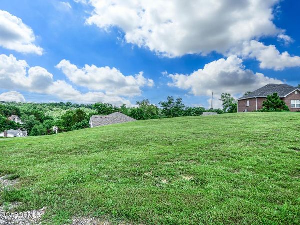3301 DANE CIRCLE, Jefferson City, MO 65109