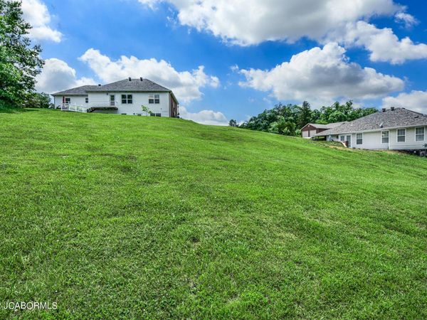 3308 CODY DRIVE, Jefferson City, MO 65109
