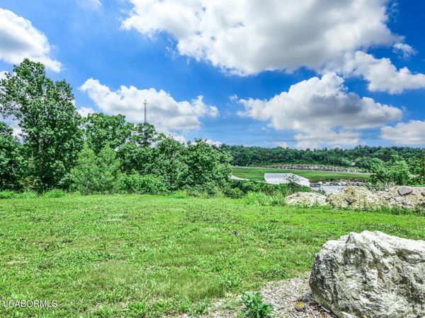 3325 CODY DRIVE, Jefferson City, MO 65109