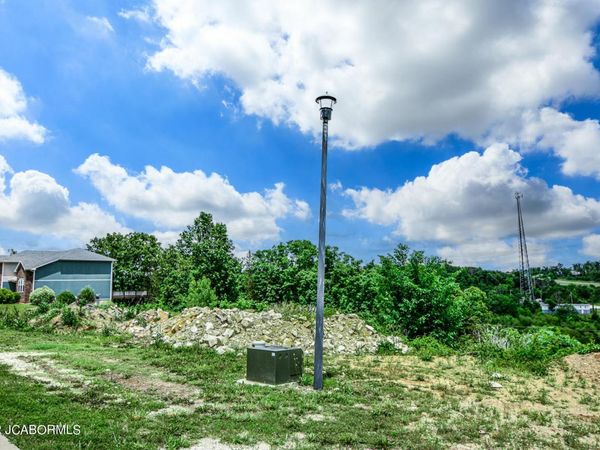 3407 CODY DRIVE, Jefferson City, MO 65109
