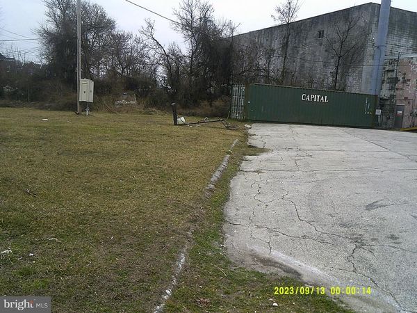 1900 W ROCKLAND STREET, PHILADELPHIA, PA 19141