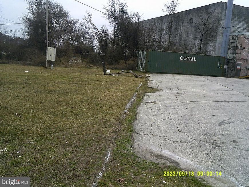 1900 W Rockland Street, Philadelphia, PA 19141 Main Photo