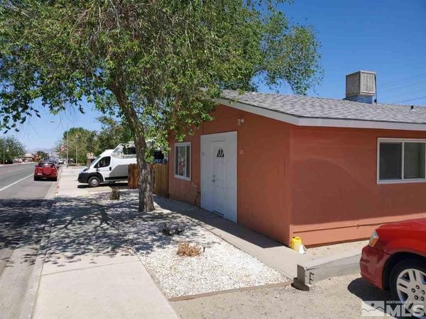 126 & 126 1/2 E Street, Hawthorne, NV 89415