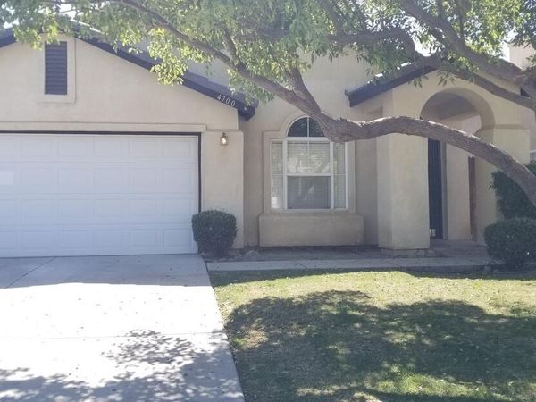 4700 Betony Dr, Bakersfield, CA 93311