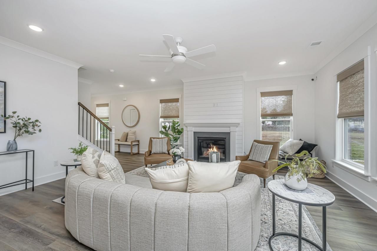 15 Darby Meadow Lane Photo 6