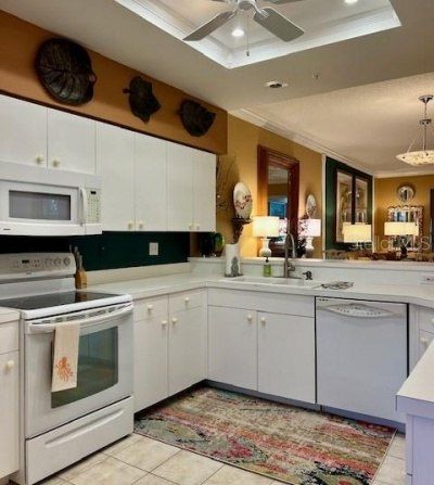 9611 Castle Point Drive, Unit 916, Sarasota, FL 34238 Photo