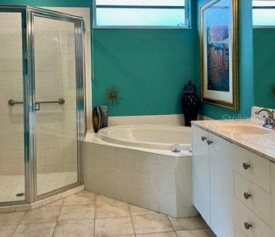 9611 Castle Point Drive, Unit 916, Sarasota, FL 34238 Photo