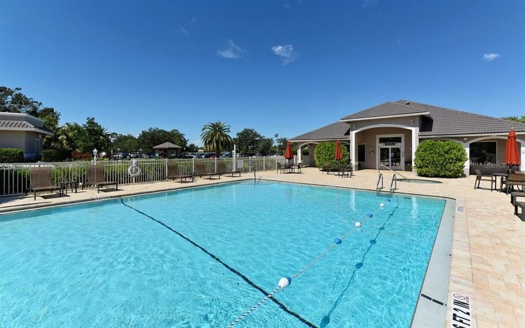9611 Castle Point Drive, Unit 916, Sarasota, FL 34238 Photo