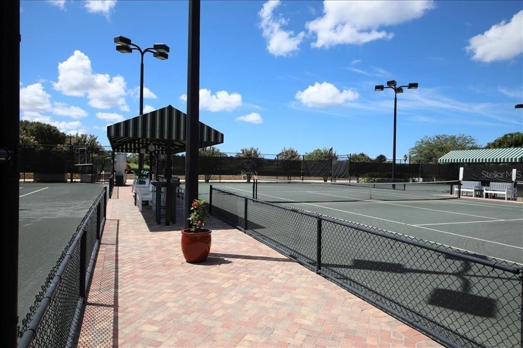 9611 Castle Point Drive, Unit 916, Sarasota, FL 34238 Photo