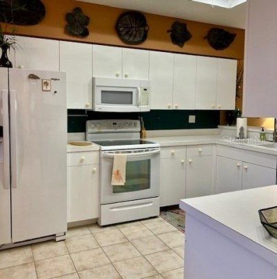 9611 Castle Point Drive, Unit 916, Sarasota, FL 34238 Photo