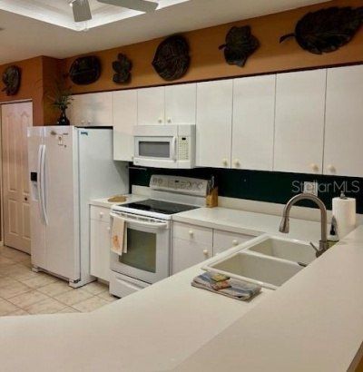 9611 Castle Point Drive, Unit 916, Sarasota, FL 34238 Photo