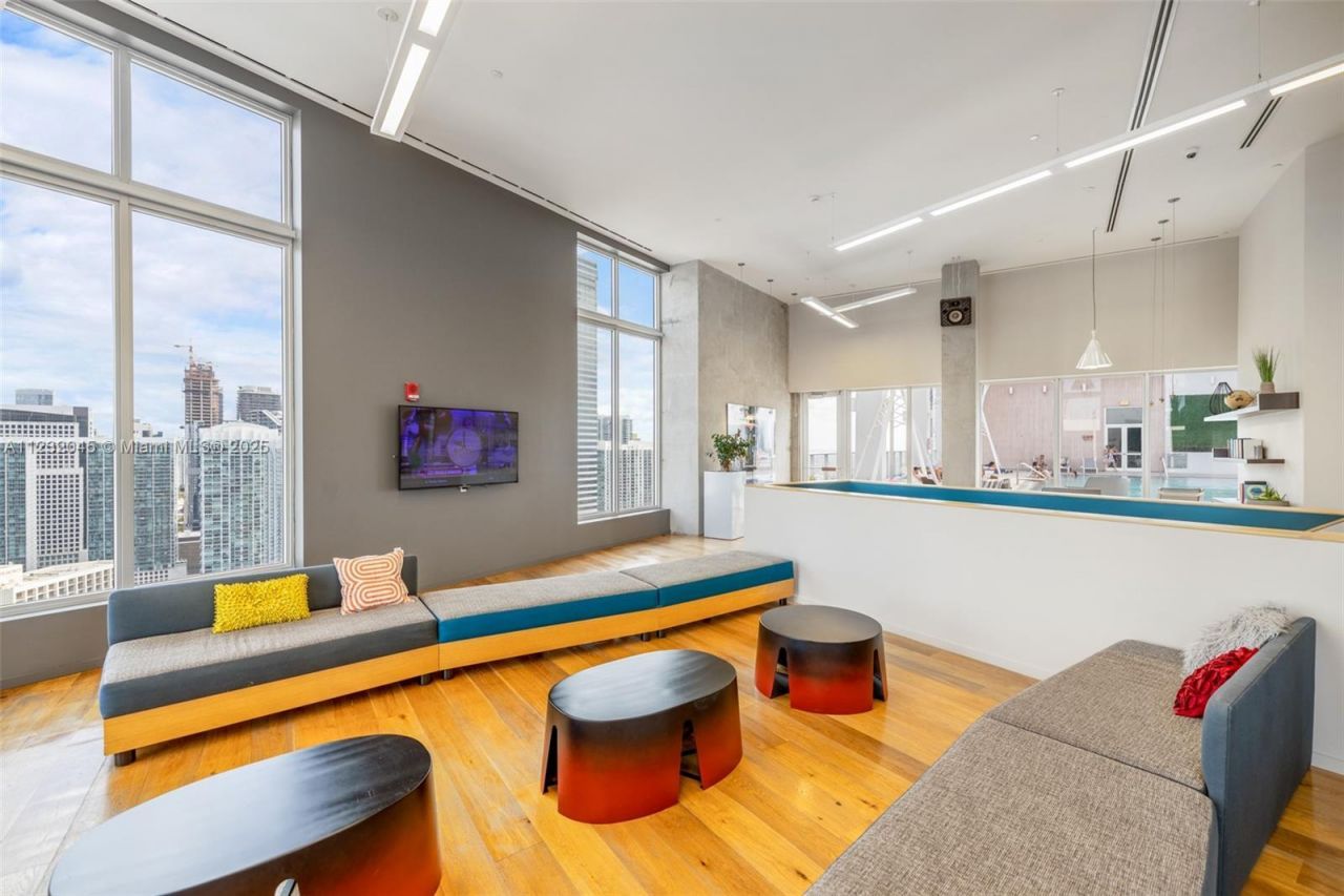 151 SE 1st St, Unit 809, Miami, FL 33131 Photo