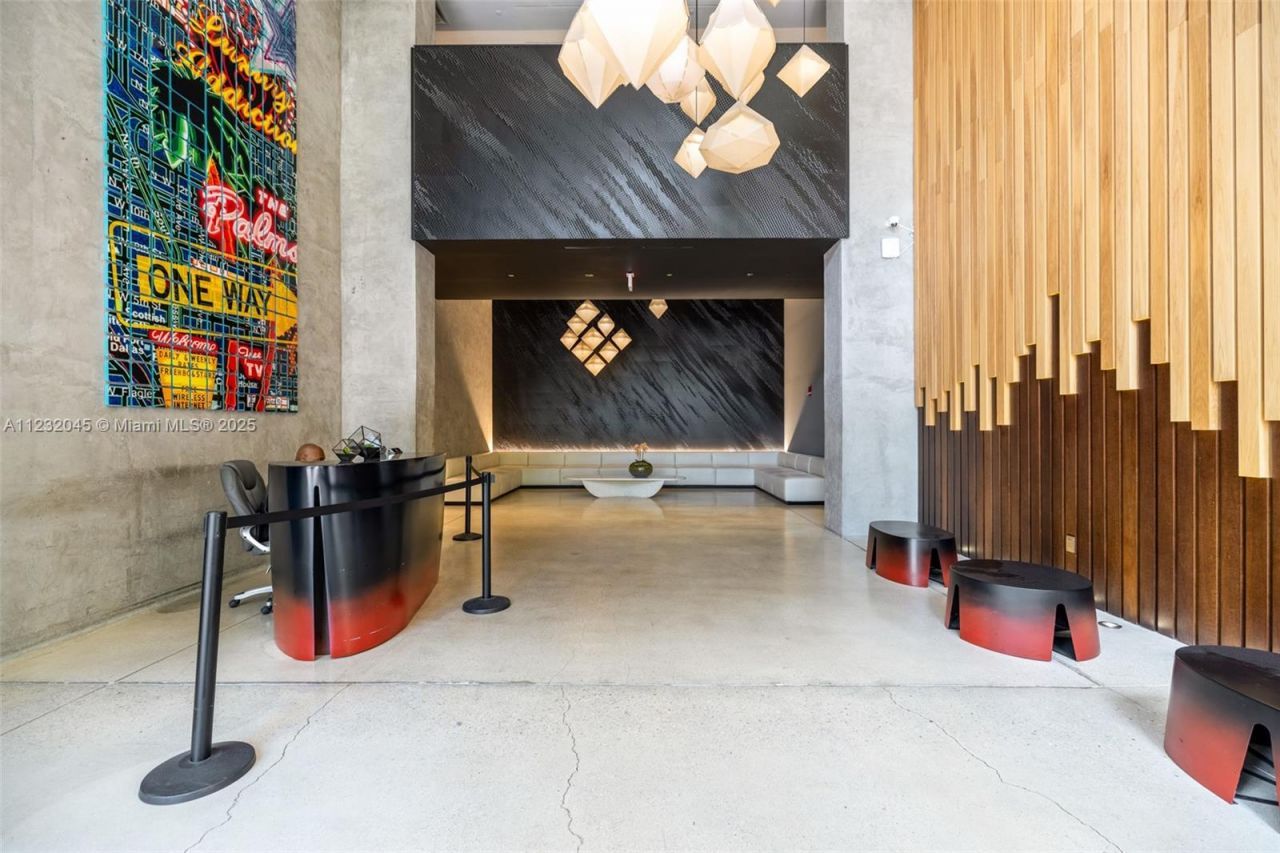 151 SE 1st St, Unit 809, Miami, FL 33131 Photo