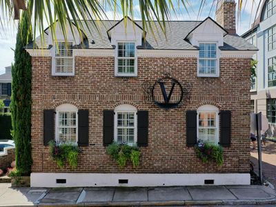 3 Exchange Street, Charleston, SC 29401