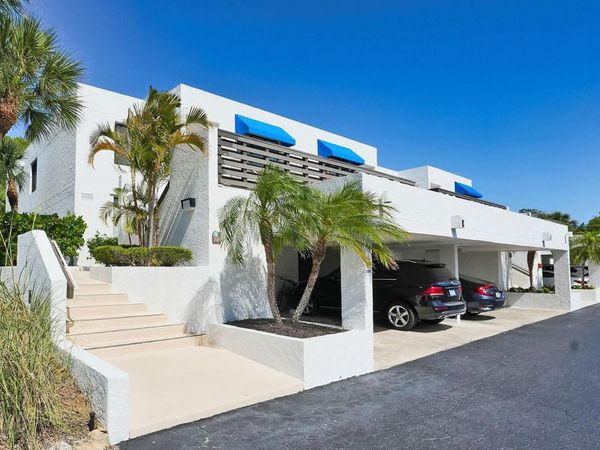 750 BAYPORT WAY, Unit 750, LONGBOAT KEY, FL 34228